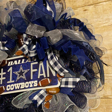 Load image into Gallery viewer, cowboys-deco-wreath-jpg