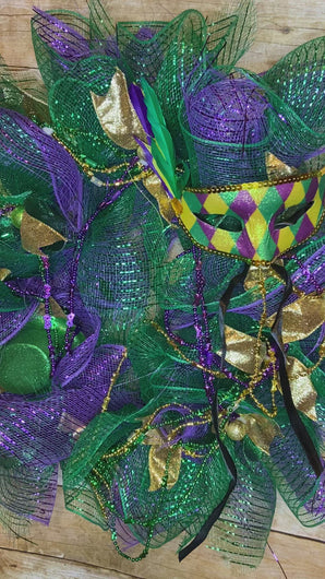  Purple Mardi Gras Wreath.jpg