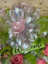 Load image into Gallery viewer, Spring wreath a beautiful welcome sign.jpg
