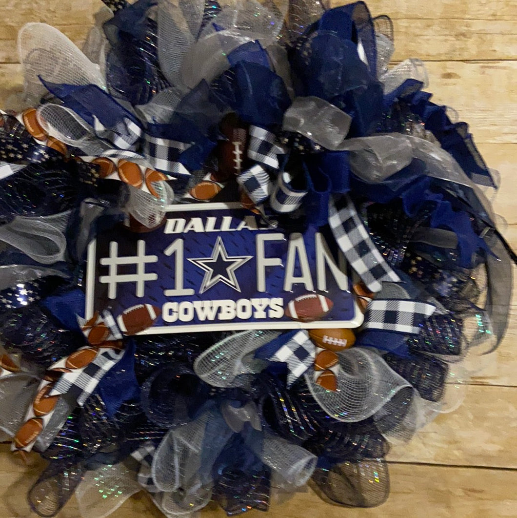 DALLAS COWBOYS WREATH, HOW TO MAKE A FOOTBALL WREATH